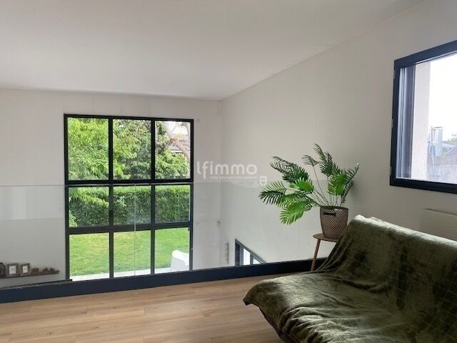 Maison d'architecte de 189m2 sur un terrain de 595m2 - Img 8824