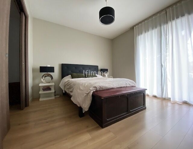 Maison d'architecte 410m2 et Bureau sur un terrain de 885m2 - Img 8751