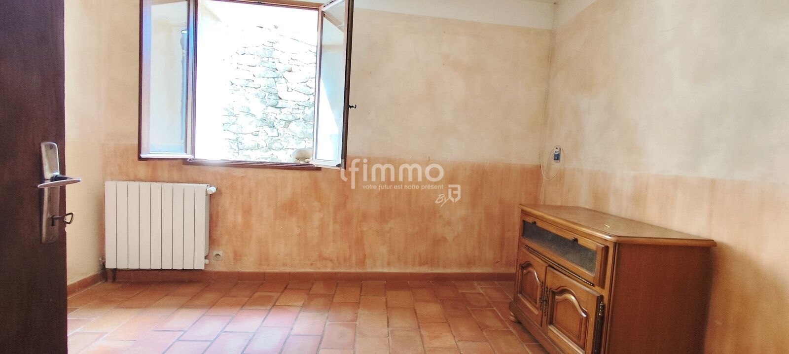 Maison 4 pièces 3 chambres 2 terrasses 1 garage. - Img 20250712 095714