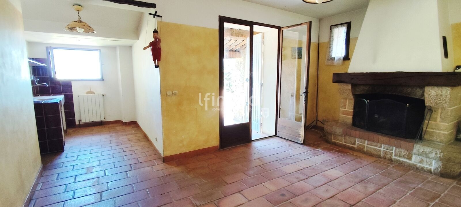 Maison 4 pièces 3 chambres 2 terrasses 1 garage. - Img 20250712 095333