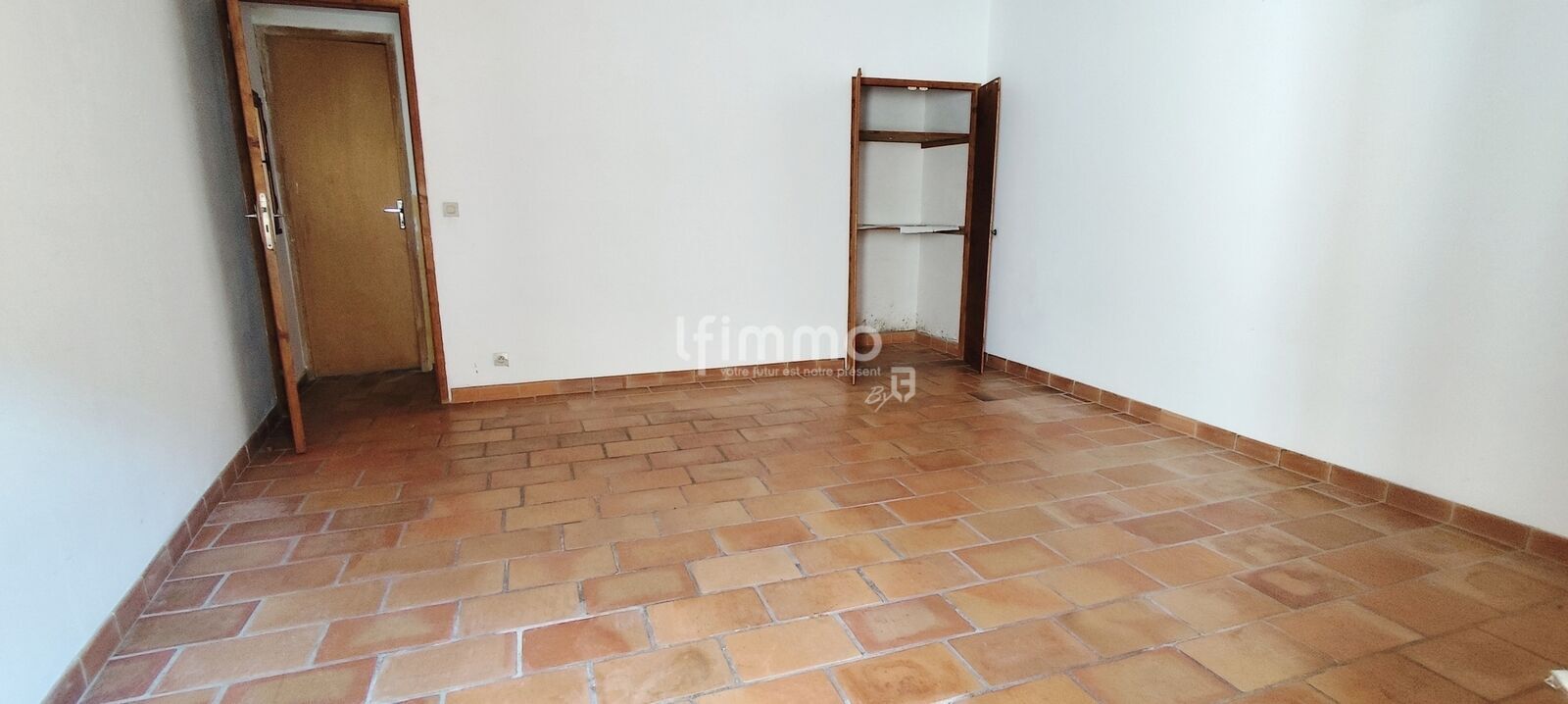 Maison 4 pièces 3 chambres 2 terrasses 1 garage. - Img 20250712 095547