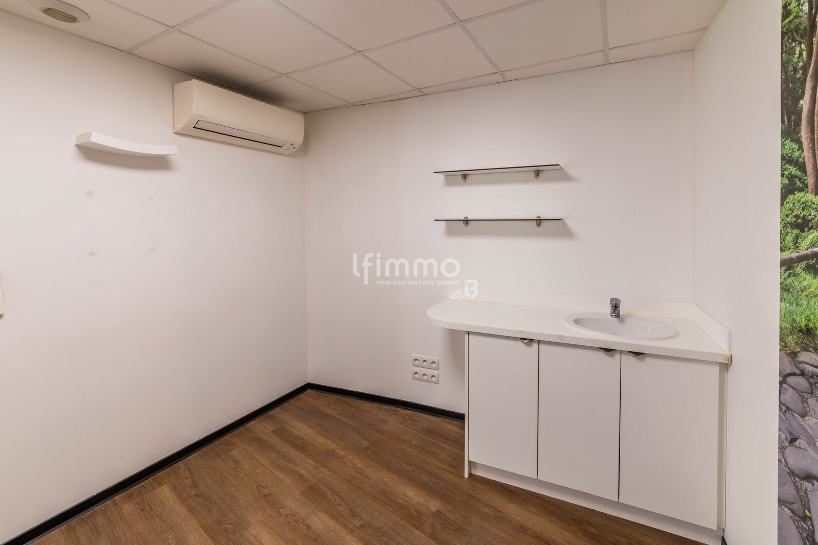 Locaux Commerciaux à vendre, dans la Vieille-Ville de Faulquemont. - 29 juillet 2025-14175c9a8940-hdr