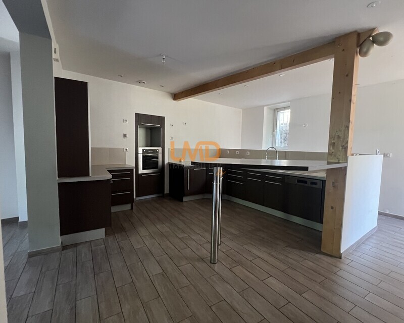 Maison rénovée avec grand garage et terrasse – Antraigues-sur-Volane - Img 0543