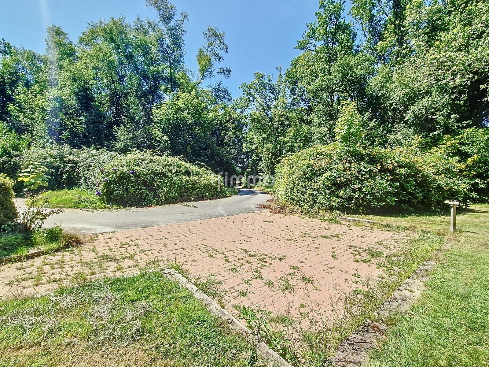 Maison de 235 m² à Cast 29150 - Extérieur  4