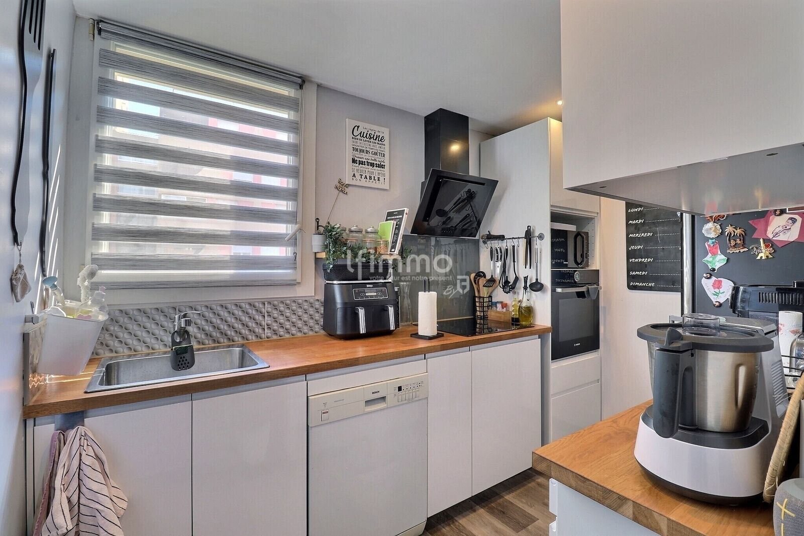 Agréable T3 traversant et lumineux avec balcon - Cuisine