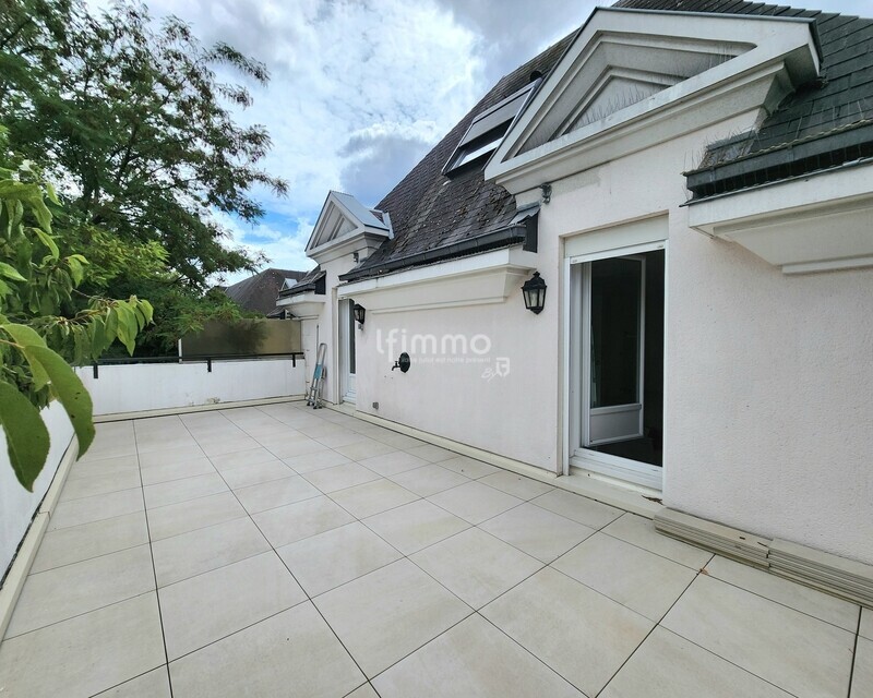 Duplex avec un bel extérieur - 20250715 135747