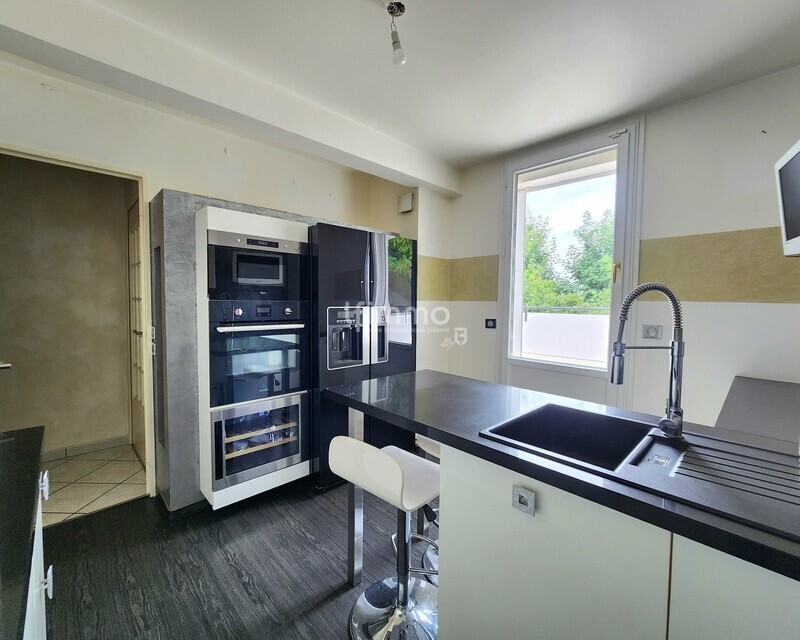 Duplex avec un bel extérieur - 20250715 141513