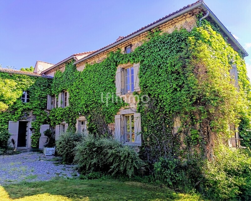 Belle propriété Bourgeoise - B5a2e5 1