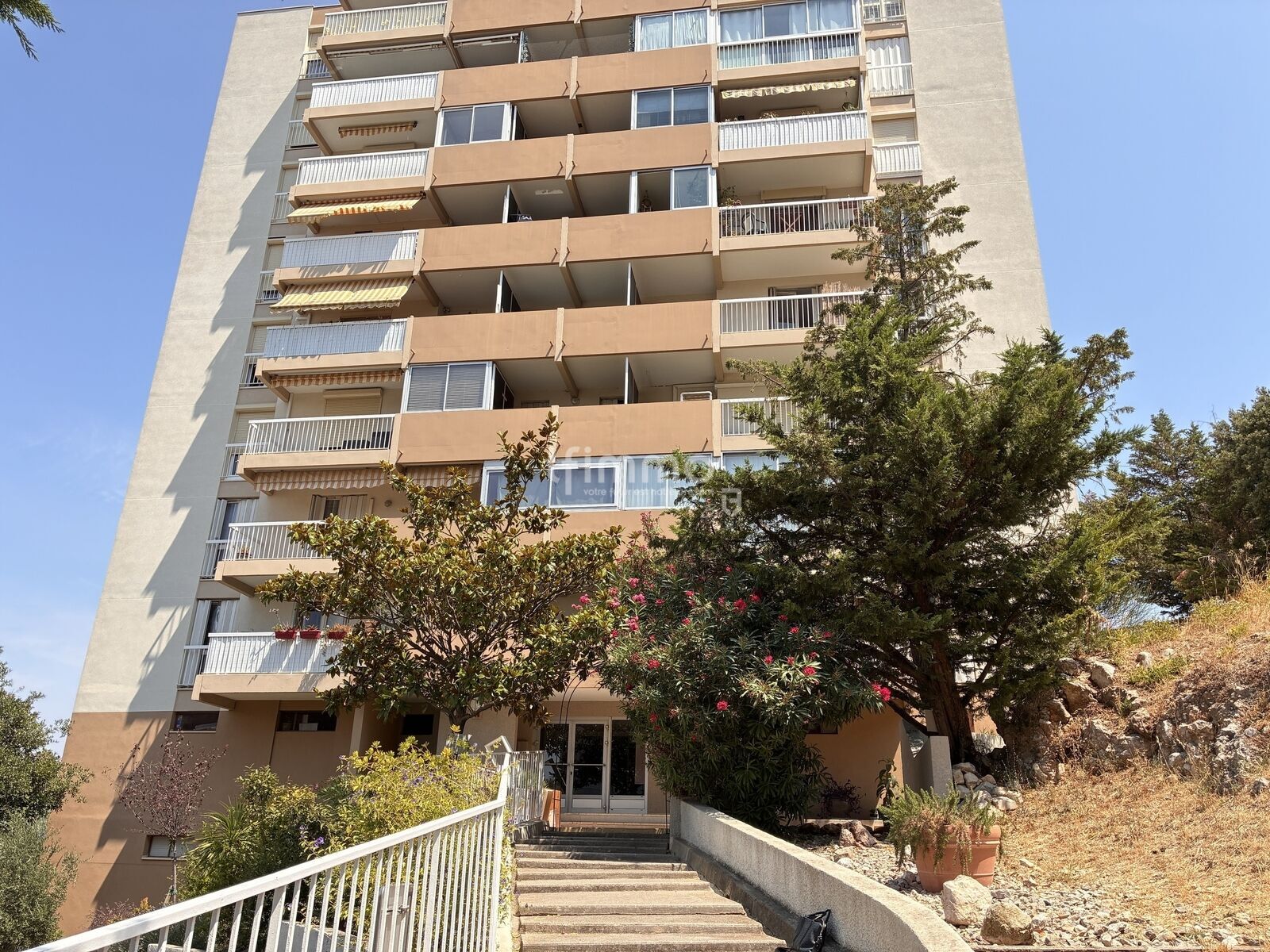 T1 24m2 - Au pied des collines de La Valbarelle - 13011 - Img 4749