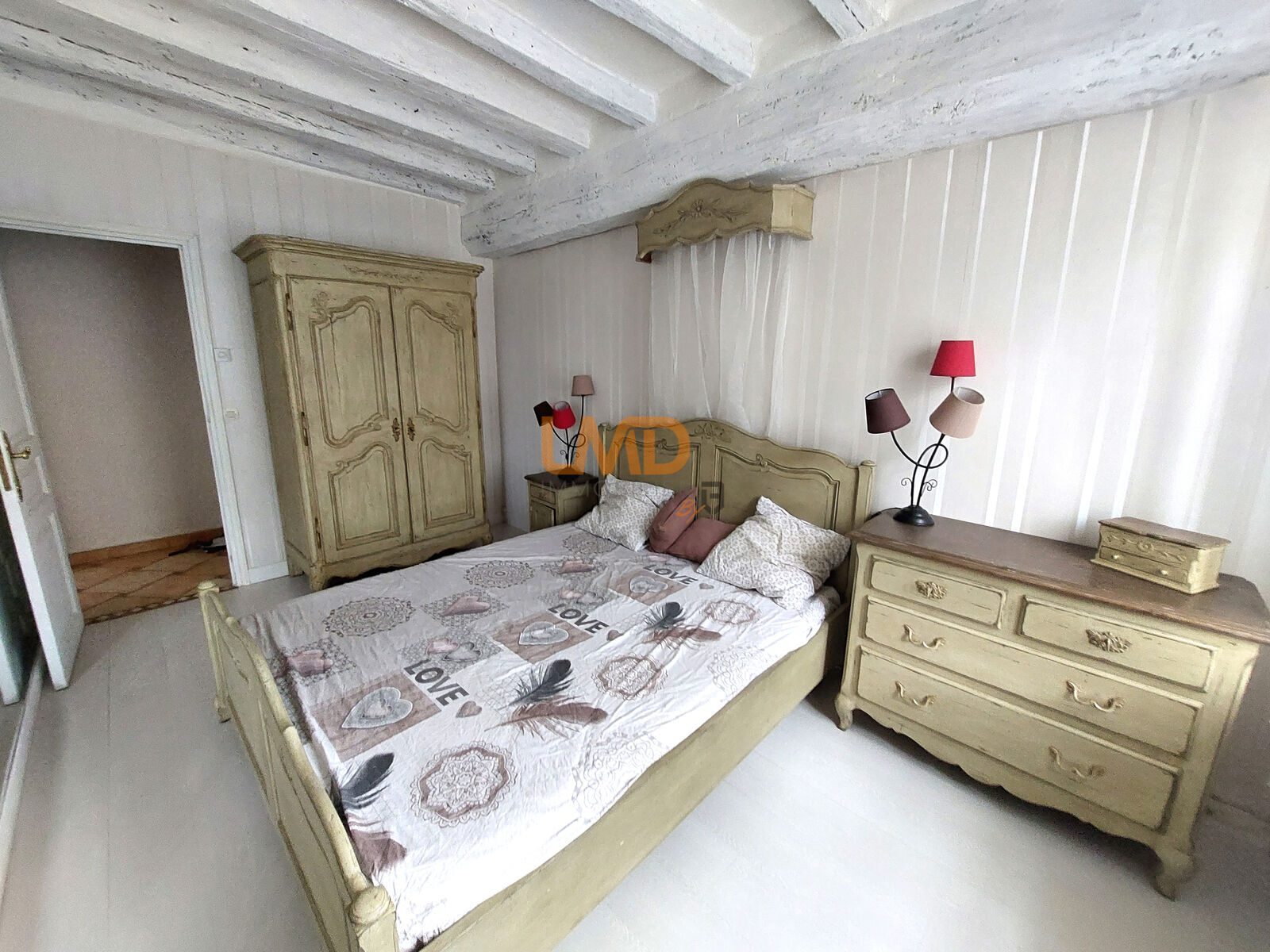 Donnemarie-Dontilly, Maison en pierre, sur terrain clos de murs - 13