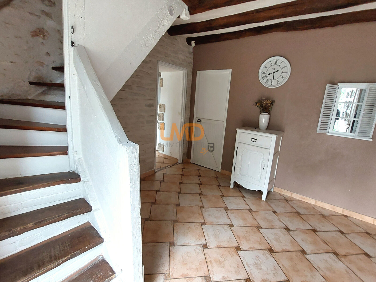 Donnemarie-Dontilly, Maison en pierre, sur terrain clos de murs - 7