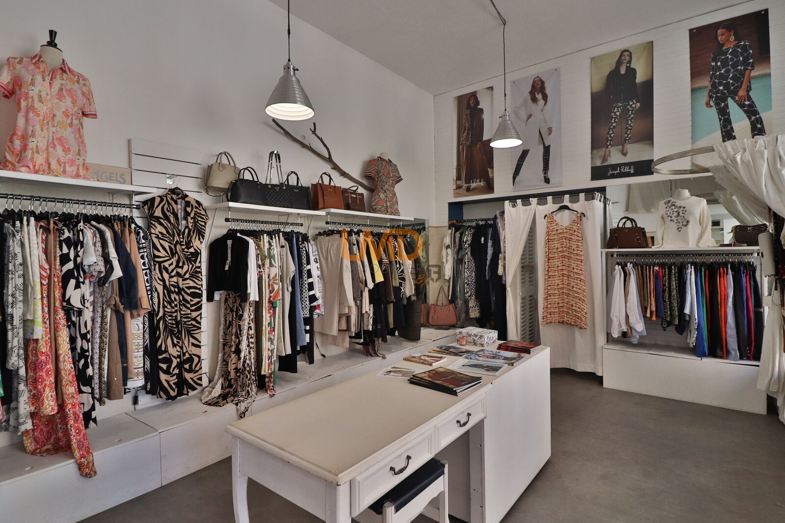 Fonds de Commerce - Prêt à Porter - Grande visibilité - Img 2587