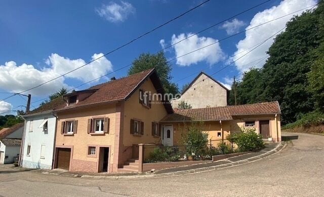 Petite maison semi-mitoyenne pleine de charme. - Photo maison victoria