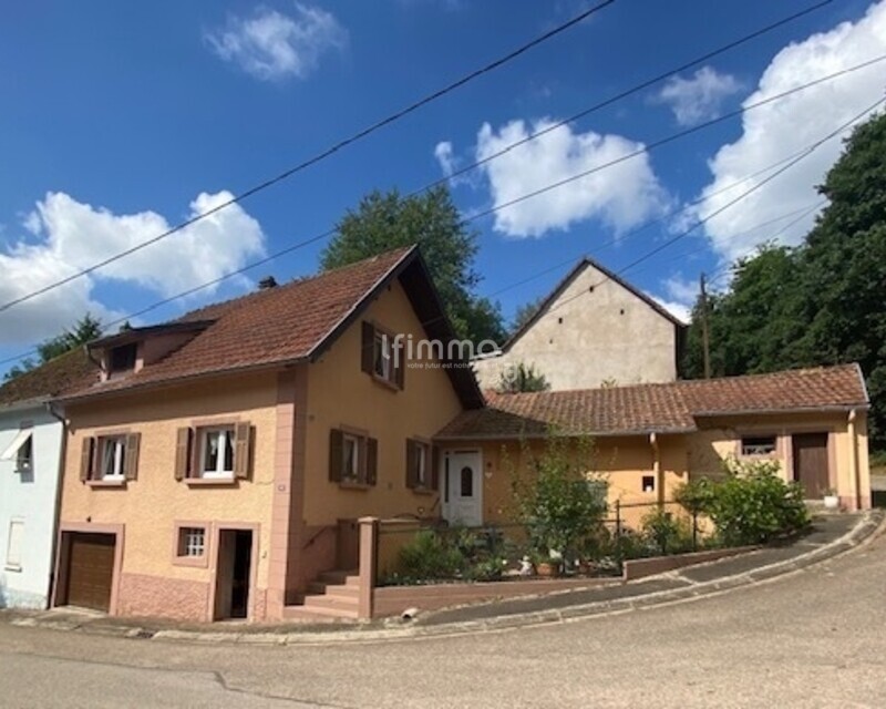 Petite maison semi-mitoyenne pleine de charme. - Photo maison victoria