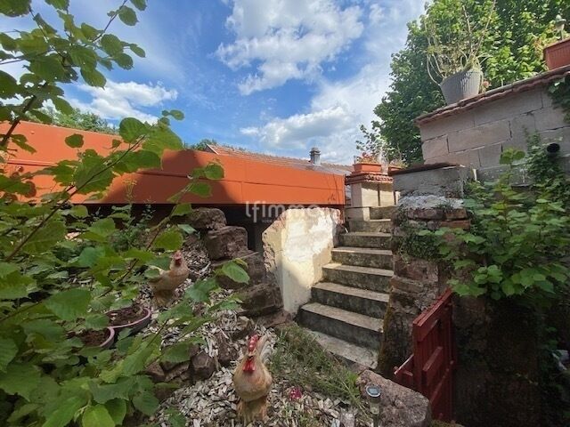 Petite maison semi-mitoyenne pleine de charme. - Escalier dehors v