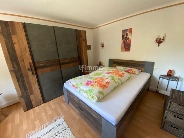 Petite maison semi-mitoyenne pleine de charme. - Chambre v