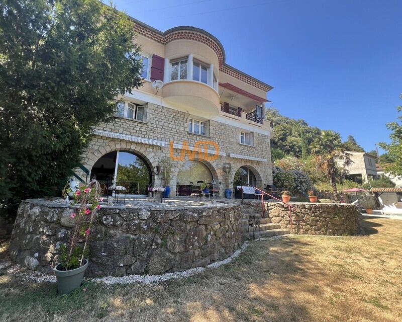 Propriété de charme avec piscine au bord de l’Ardèche, Vals-les-Bains - Maison Adèche avec piscine