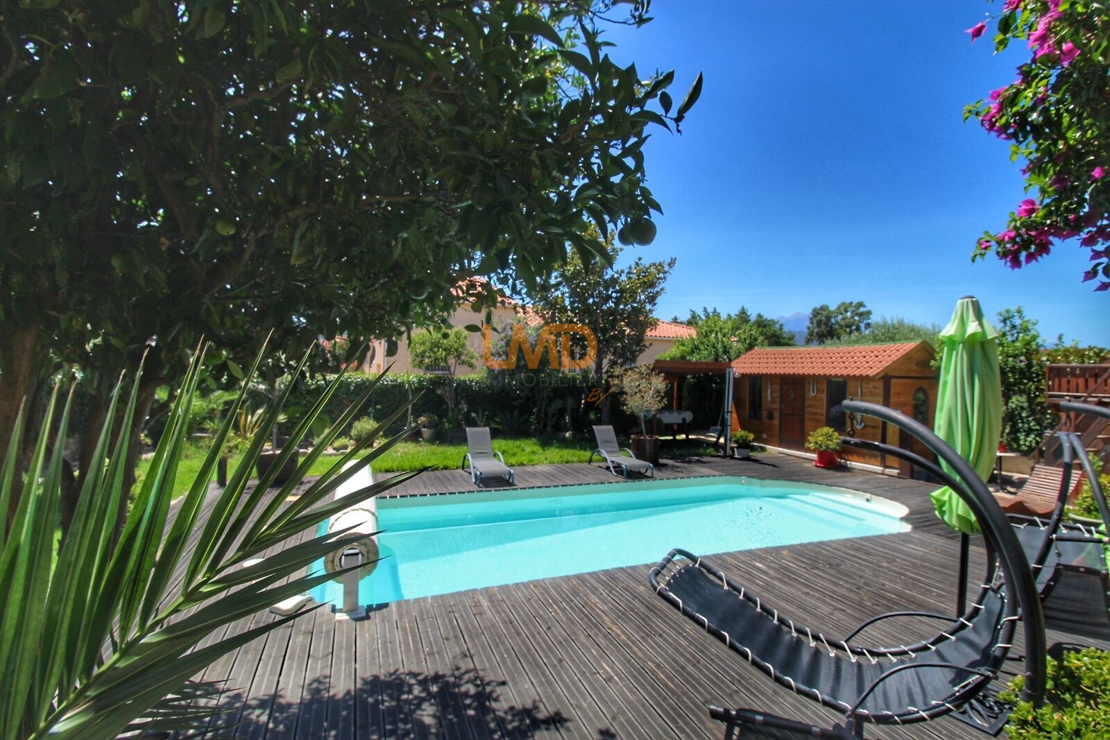 Villa T5 piscine et garage - 1000013383