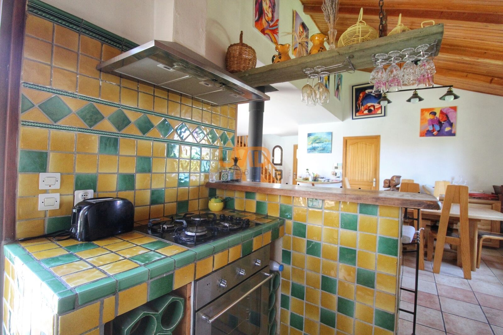 Villa T5 piscine et garage - 1000013384