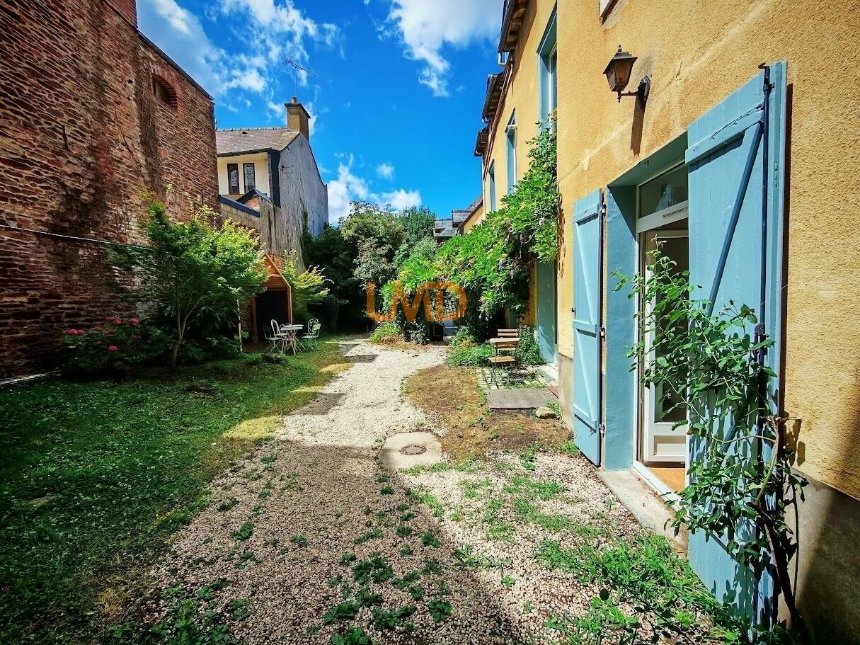 Duplex lumineux avec terrasse privative – Rennes hyper-centre - Duplex-rue-de-dinan-vue-exterieure-eric-margely