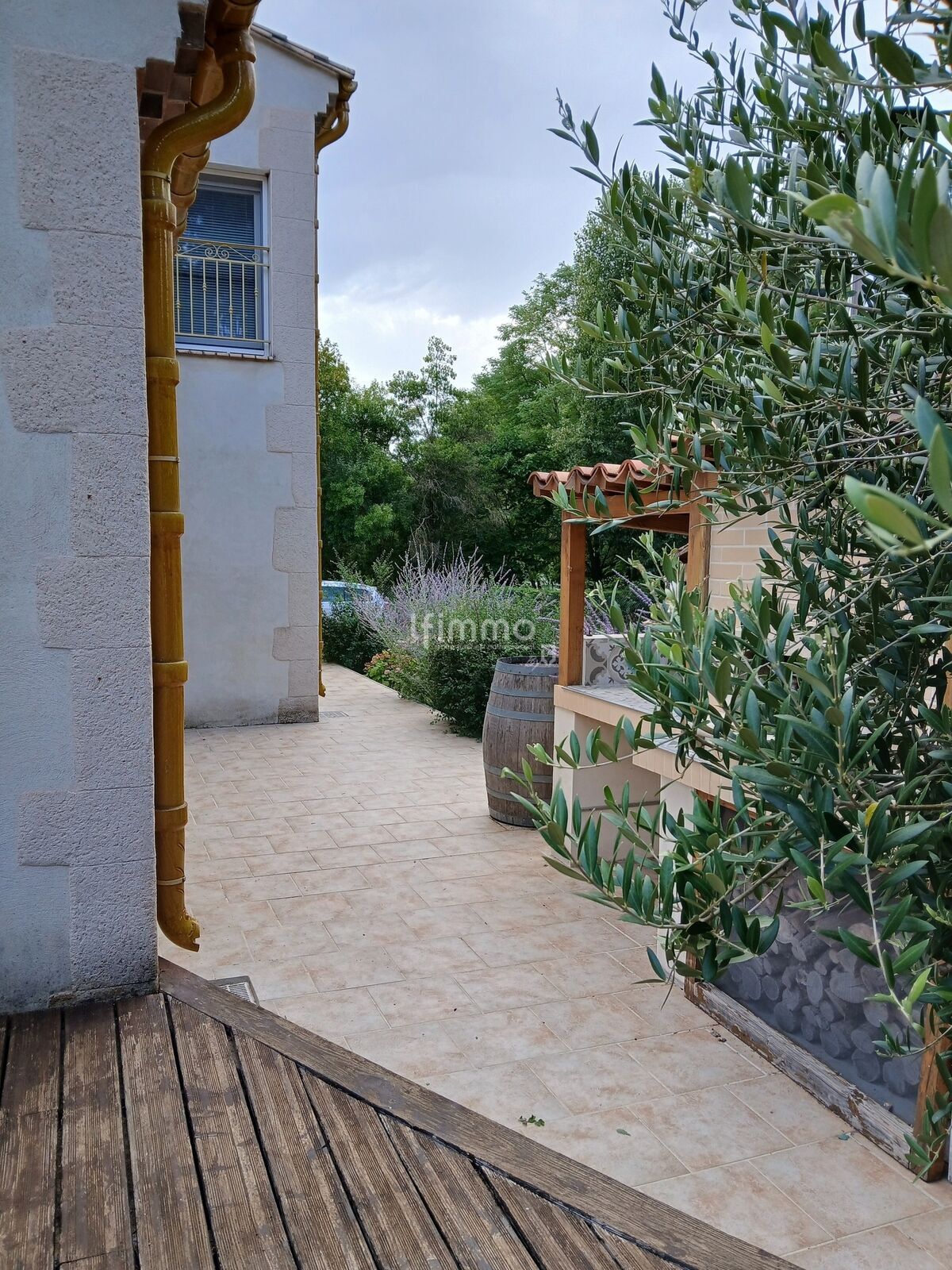 Villa T6 175M2 Avec accès rivière privatif et 2200M2 de terrain - 20250725 163231