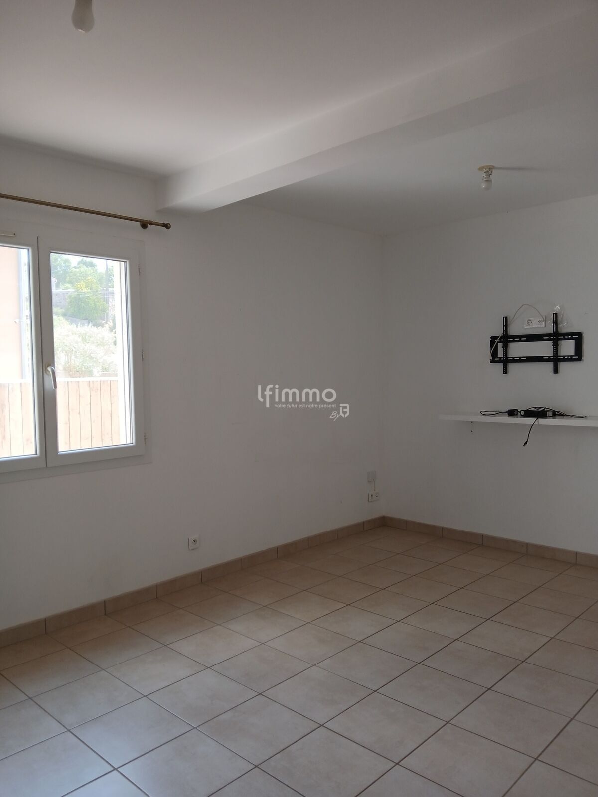 Villa T6 175M2 Avec accès rivière privatif et 2200M2 de terrain - 20250725 154356