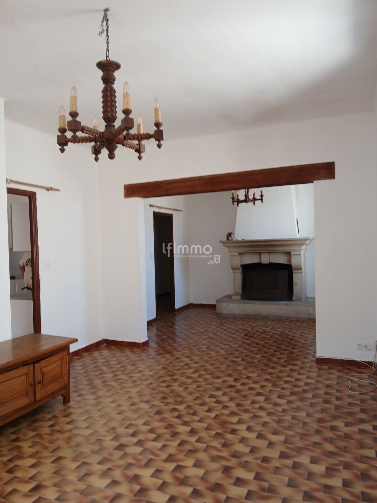 Immeuble en Pierre 216 M2  - 20250729 153805