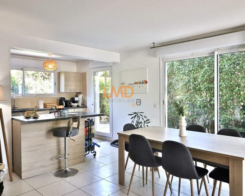 Appartement T4 grand jardin, entrée privative - Img 2635y