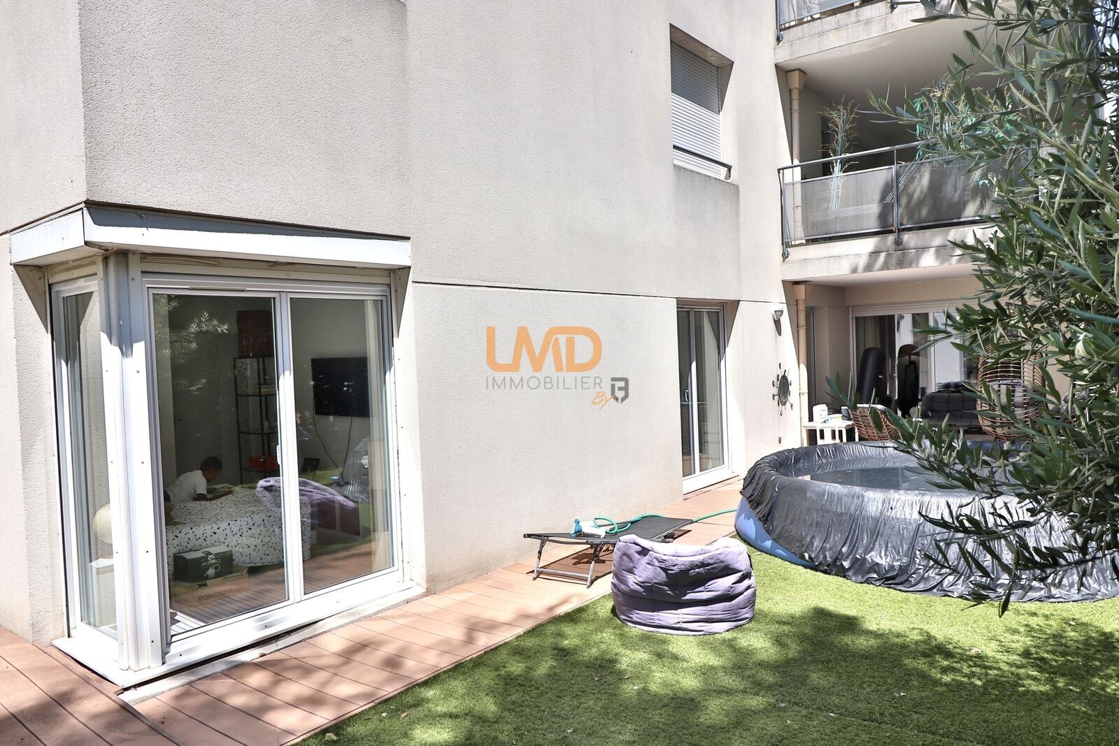 Bel appartement T4 avec jardin et entrée privative - Img 2629y