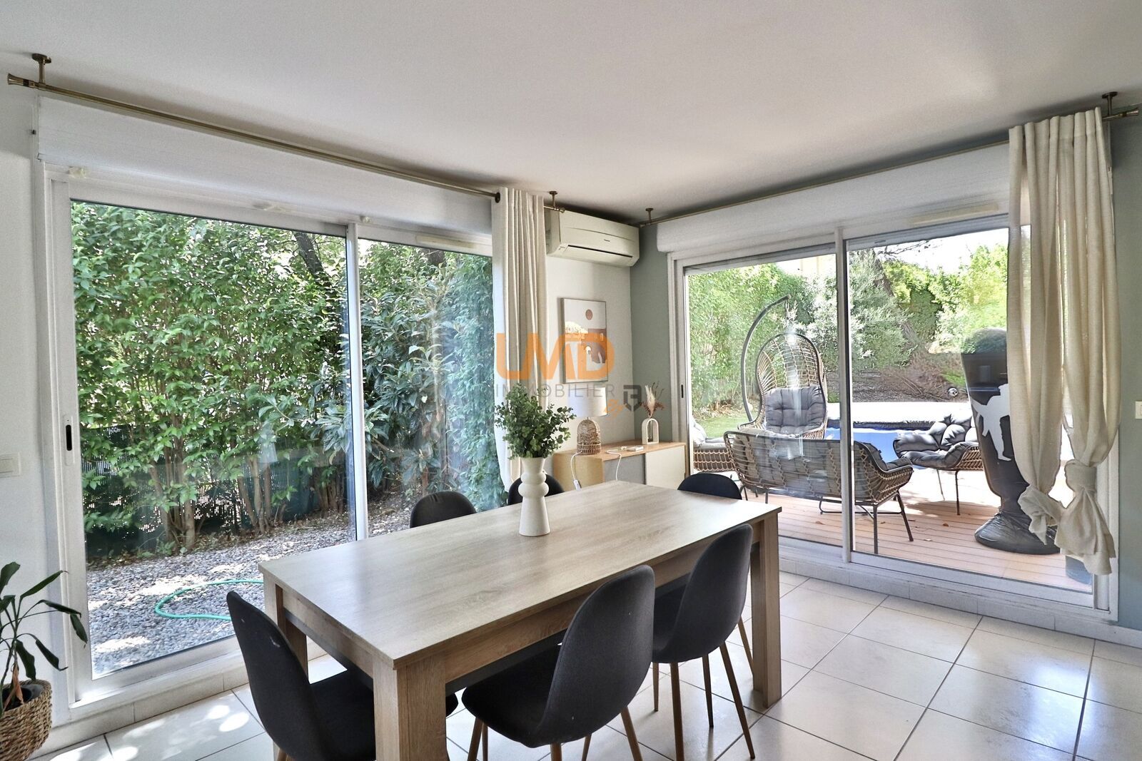 Bel appartement T4 avec jardin et entrée privative - Img 2643y