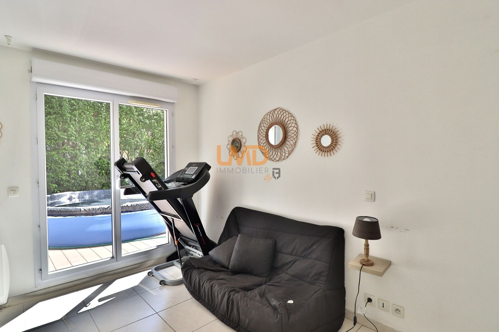 Bel appartement T4 avec jardin et entrée privative - Img 2620y