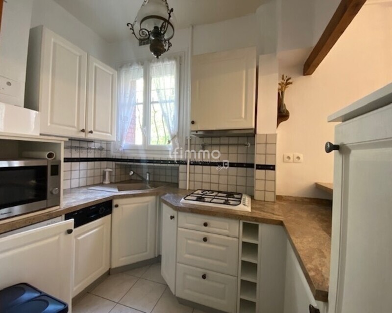 Appartement 2 pièces 33m2 proche RER - Img 0234