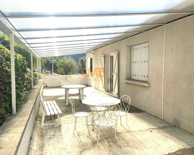 Grande maison avec terrain  - 8cde4e25-562a-40b8-a250-a66b105176ce