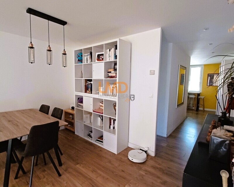 Appartement 4 chambres - Ascenseur - Terrasse - Sejour