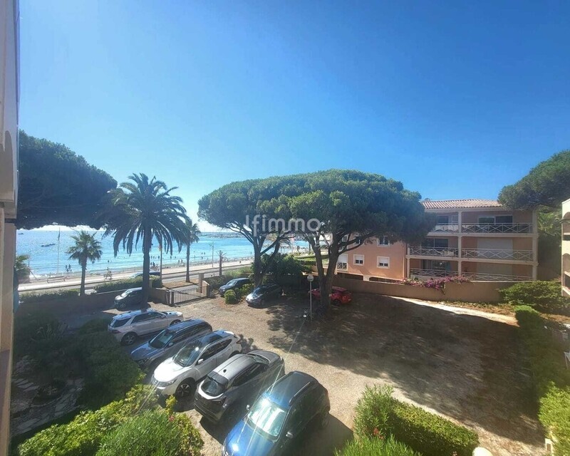 Studio 23 m² avec garage privé– Cavalaire-sur-Mer  - F24c0bf1-6198-4ddc-aa45-c9cabaa00ca8