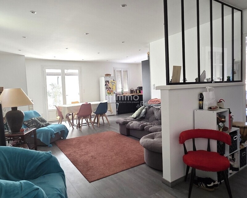 Maison de ville mitoyenne proche du centre ville d'Autun! - Salon 1