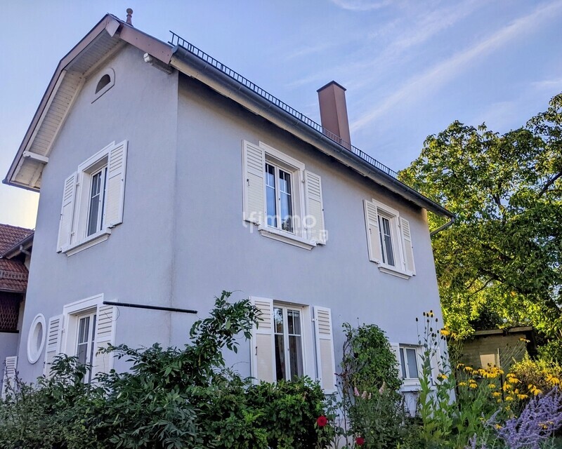 Ensemble Immobilier 7 pièces 170 m² - Pxl 20250826 065243098 2