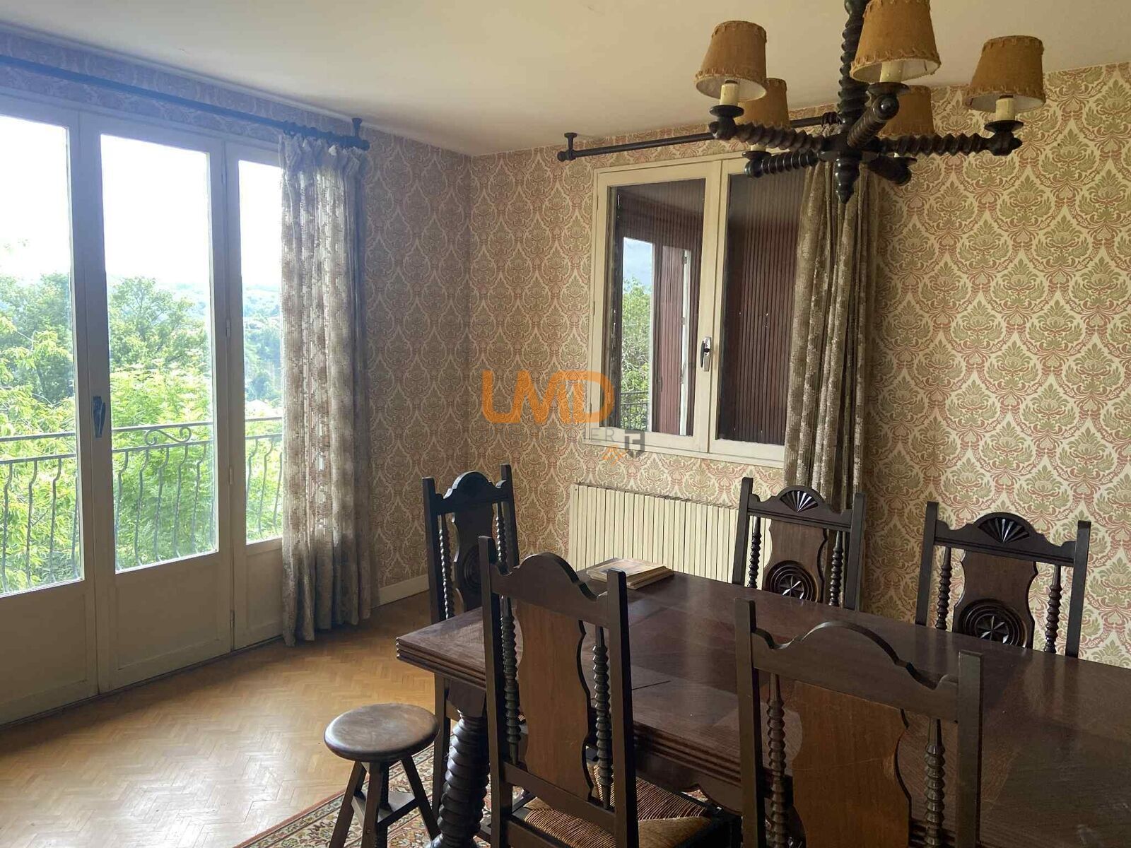 Maison avec terrain  - D4756d49-a3b5-4dfd-abcf-ff7ad207043a