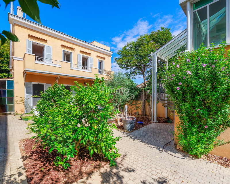 Coeur Saint Julien - Maison familiale de caractère - 7P- 165M2 - St ju-3