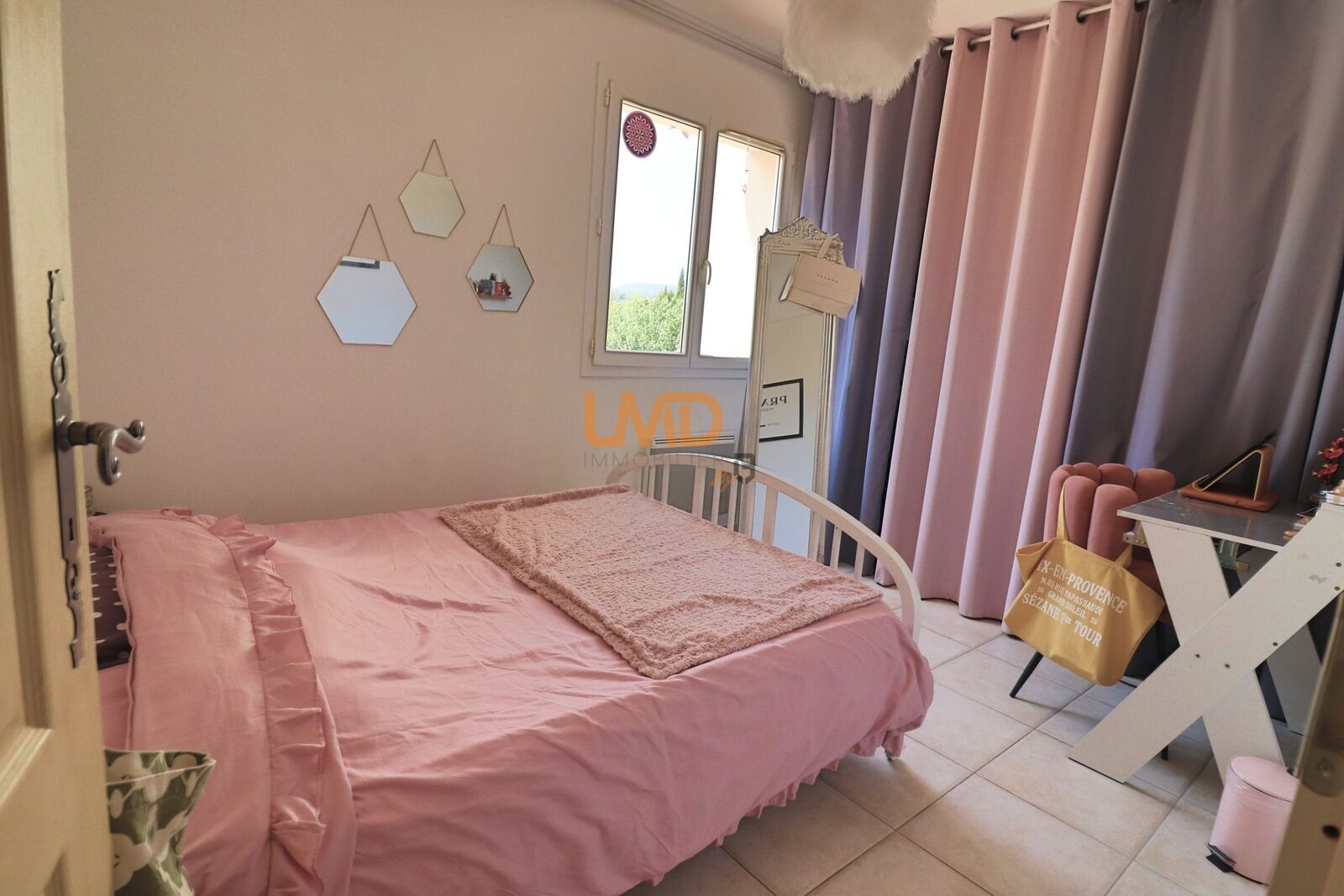 Maison T4 de 103m2 avec piscine Saint Maximin - D520d58c-c36b-41f3-a103-1ba89d8b1987 1 201 a