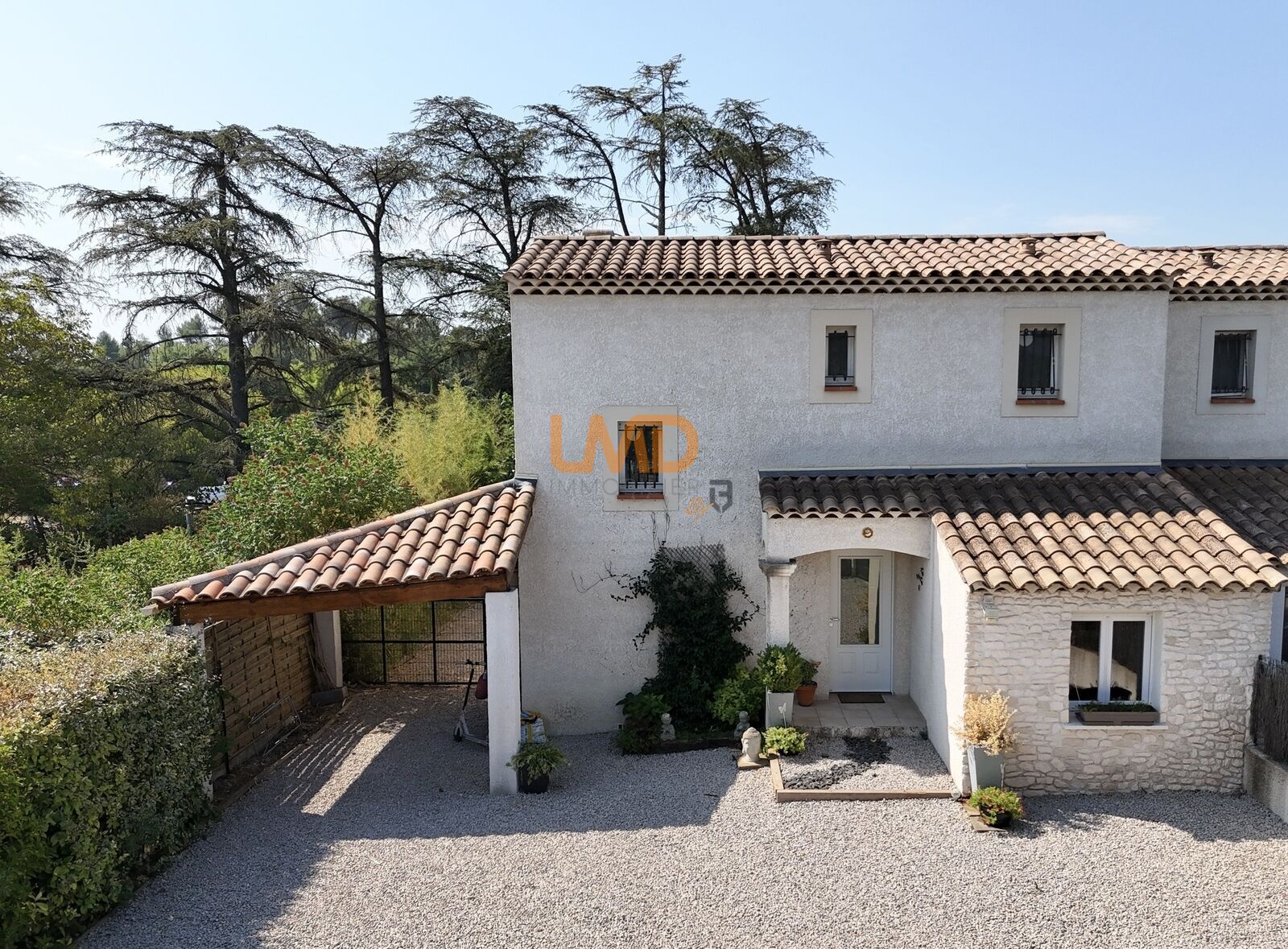 Maison T4 de 103m2 avec piscine Saint Maximin - 69373a19-ebc2-4d8b-82d3-e568084698d2 1 201 a