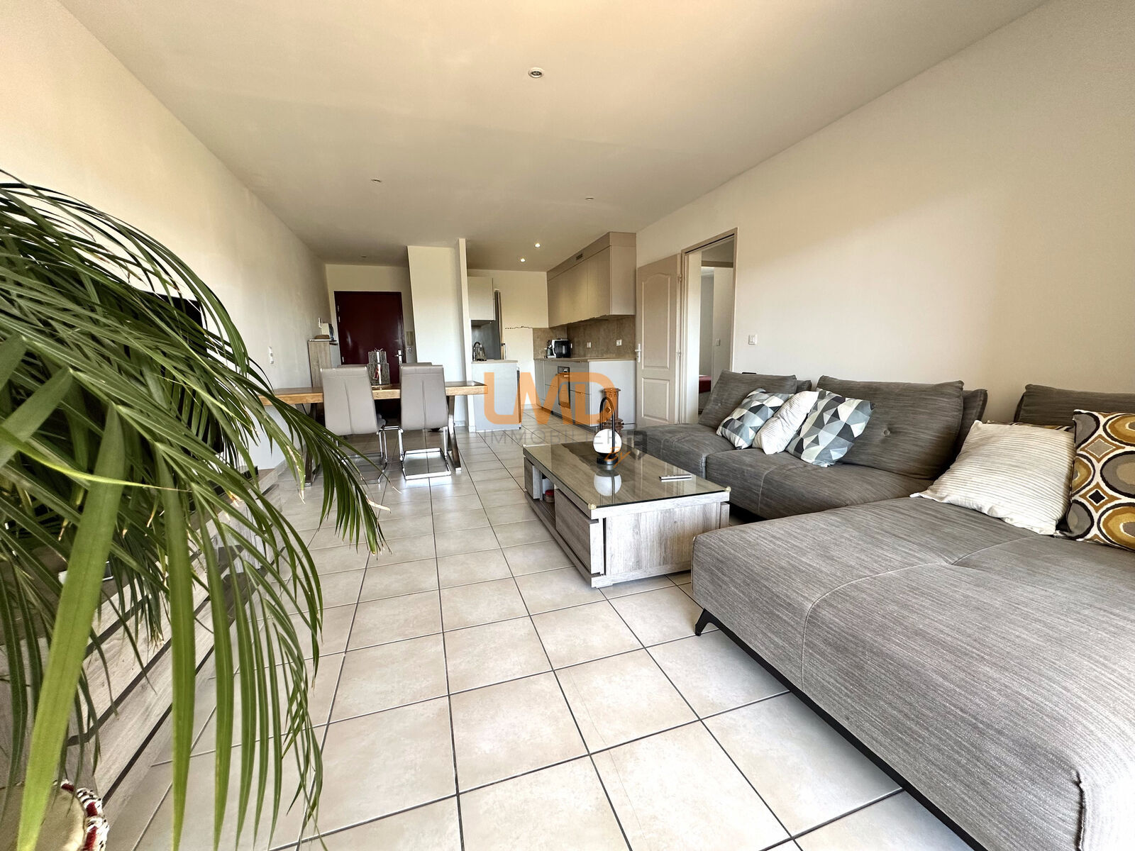 Bel Appartement en Résidence de Haut Standing en Ville au Calme - À VENDRE T3 CAVAILLON