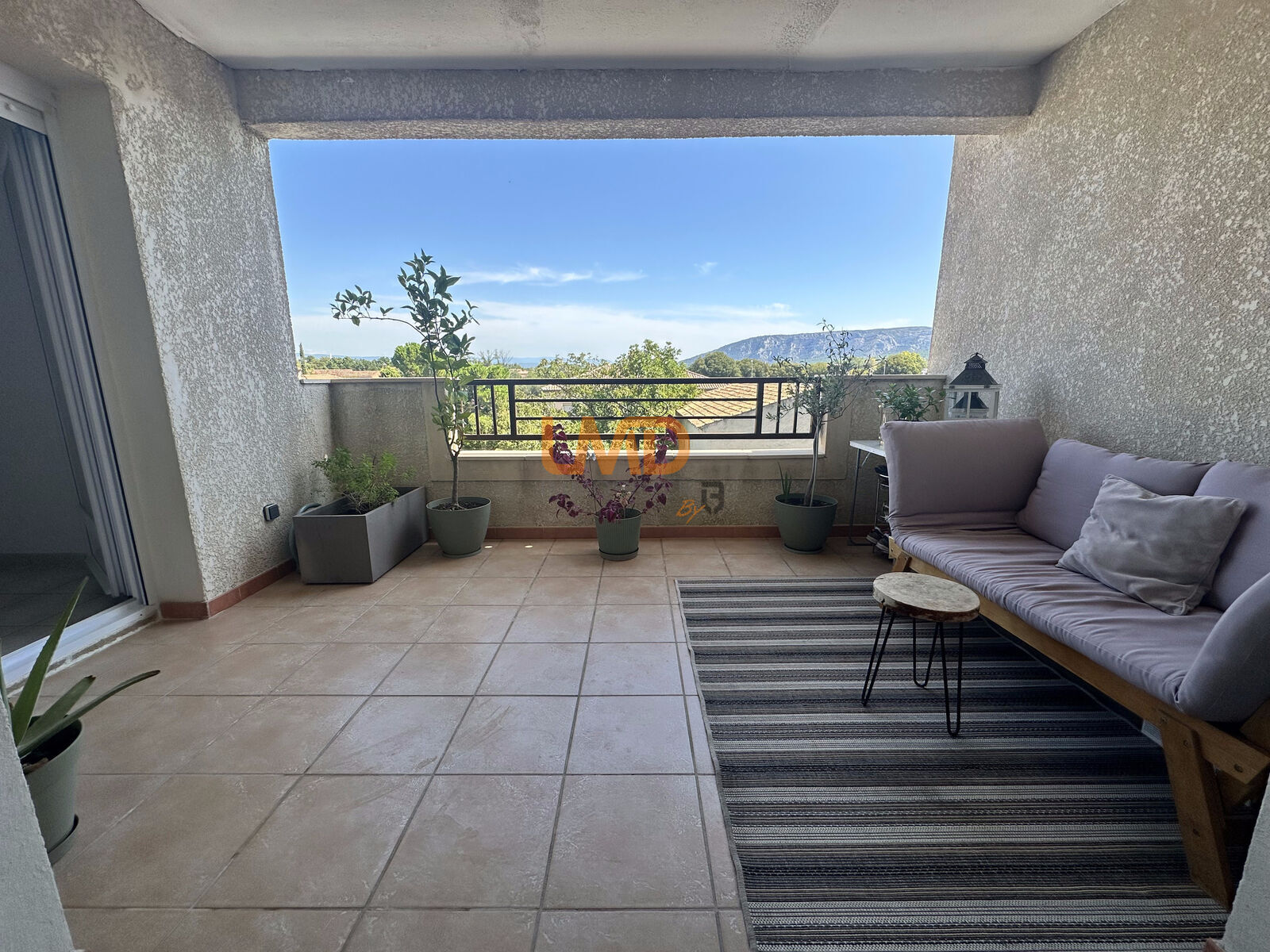 Bel Appartement en Résidence de Haut Standing en Ville au Calme - À VENDRE T3 CAVAILLON