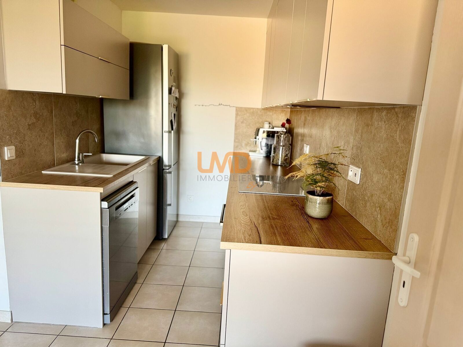 Bel Appartement en Résidence de Haut Standing en Ville au Calme - À VENDRE T3 CAVAILLON