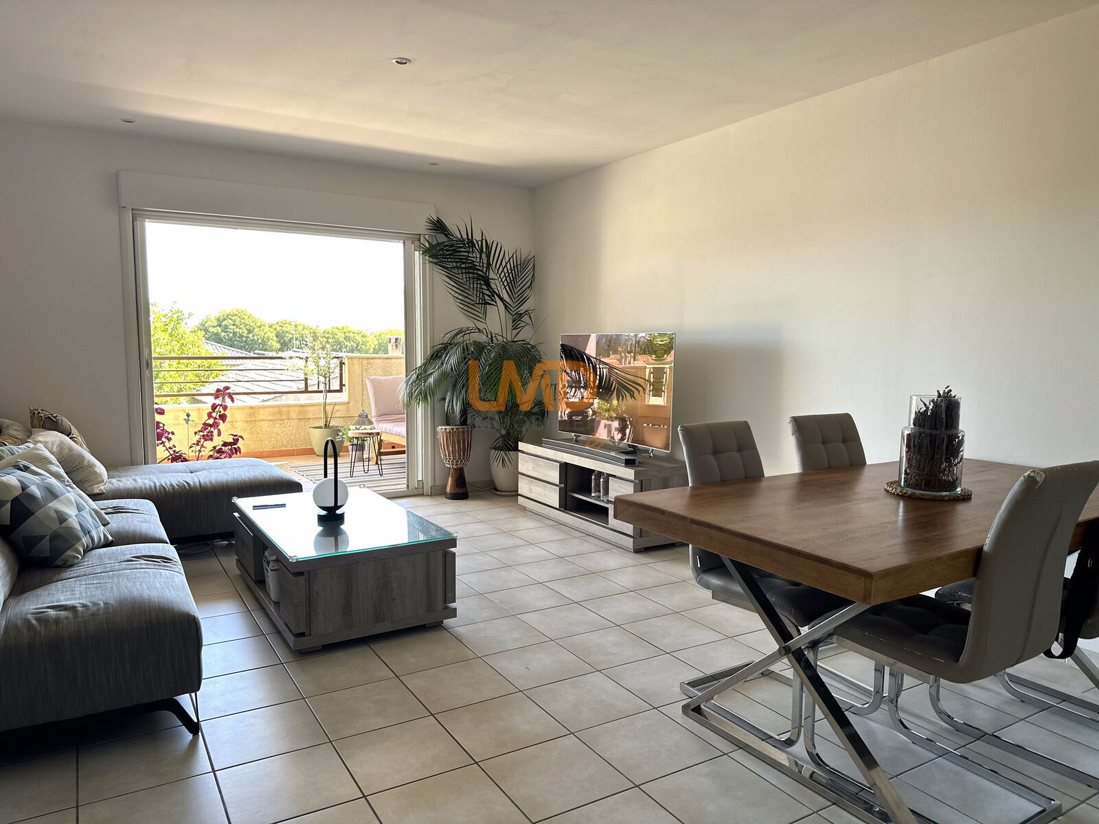 Bel Appartement en Résidence de Haut Standing en Ville au Calme - À VENDRE T3 CAVAILLON