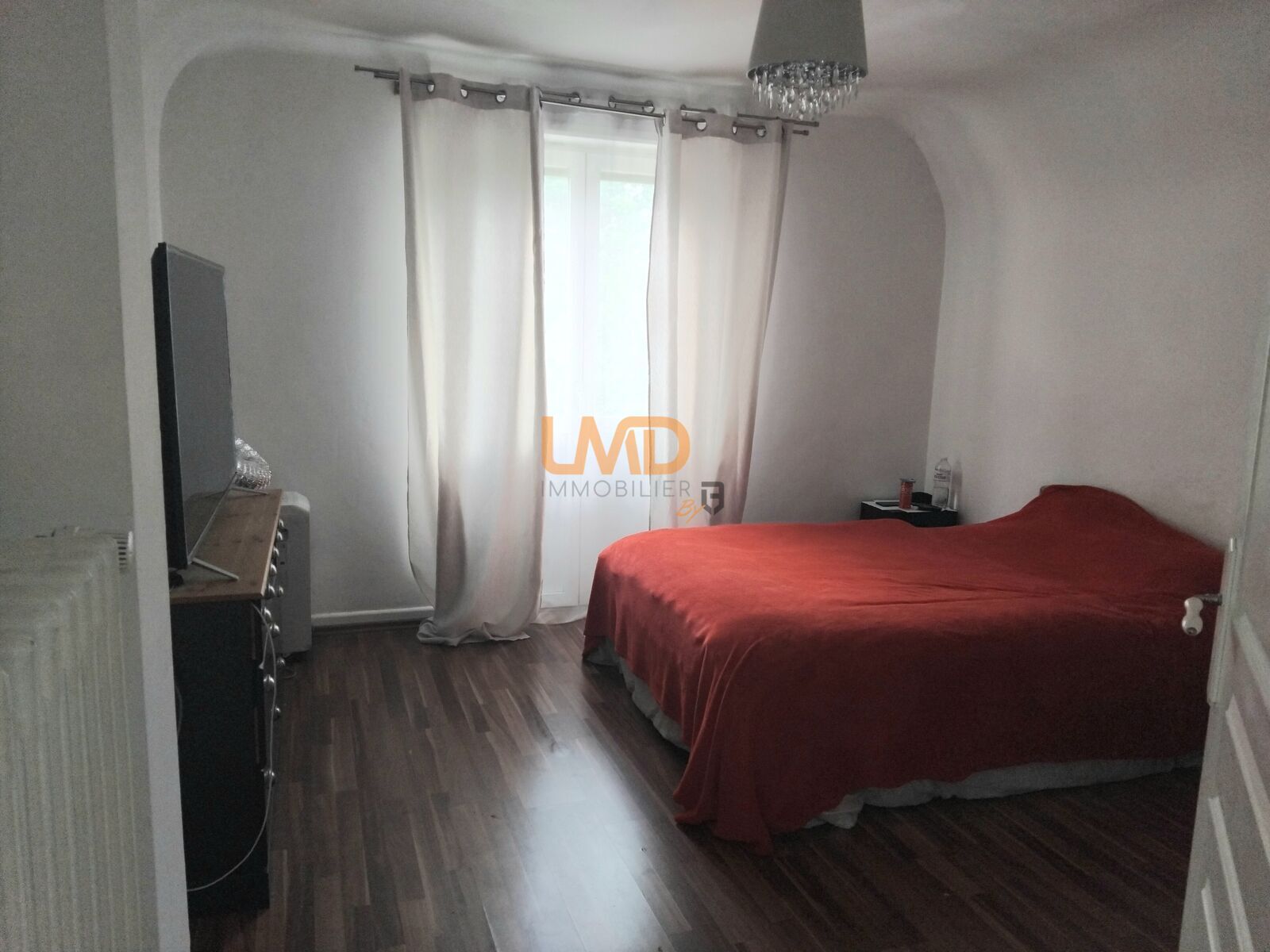 Maison avec magnifique terrain rare  - Img 20250716 165327