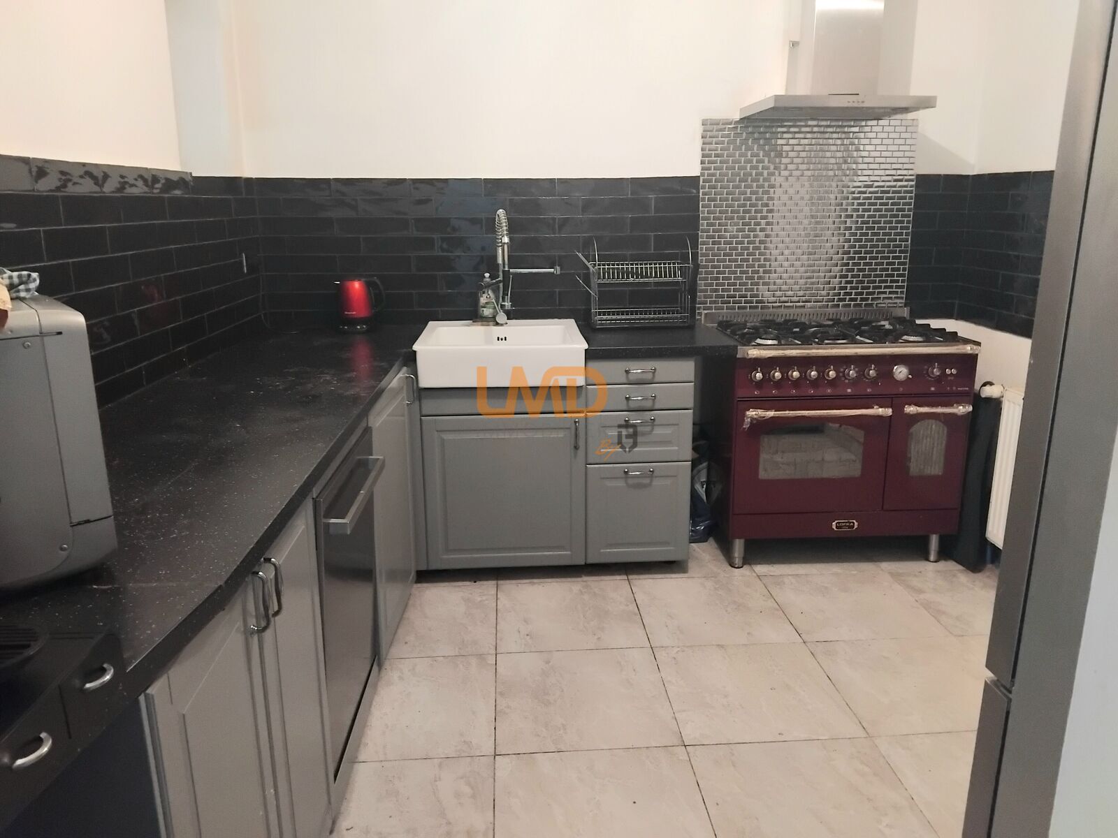 Maison avec magnifique terrain rare  - Img 20250716 140602