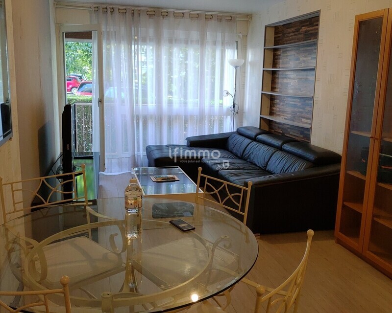 t2 de 46 m2 à vendre à Saint Michel sur Orge - Salon + sejour