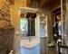 Maison en pierre rénovée – Meublée à Thueyts (07) - Salle d eau lavabo