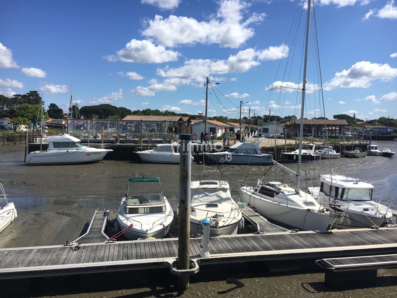 Terrain viabilisé 580 m2 - Img 2059